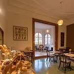 Mihlton Barcelona Boutique B&B
